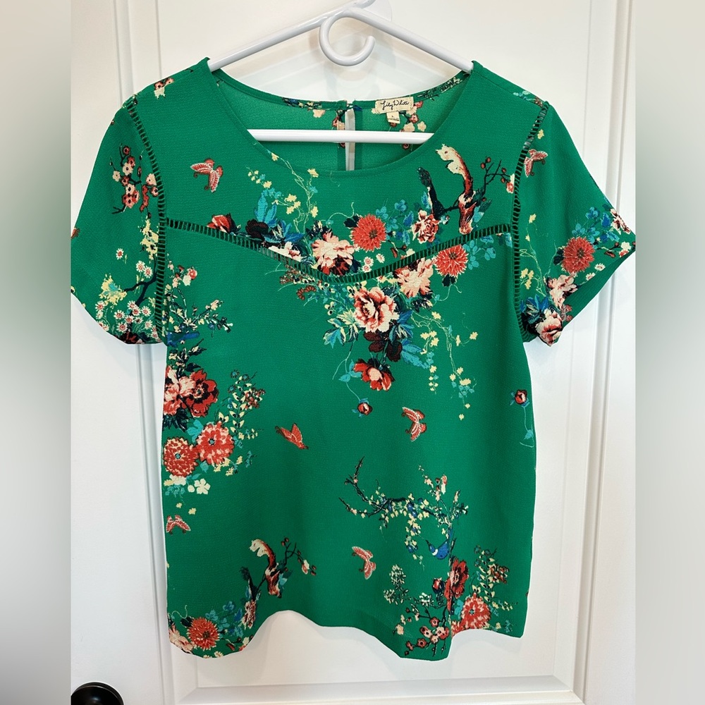 Lily White short sleeve blouse
